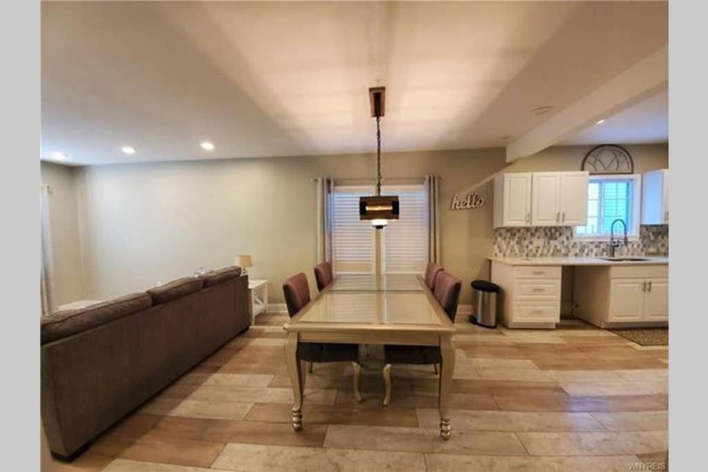 Luxury Private Home In The Heart Of Niagara Falls Bagian luar foto