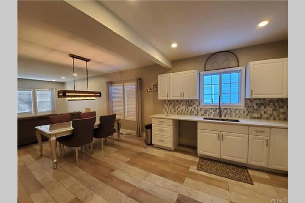 Luxury Private Home In The Heart Of Niagara Falls Bagian luar foto