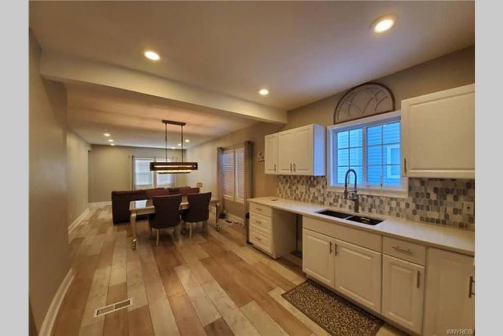 Luxury Private Home In The Heart Of Niagara Falls Bagian luar foto